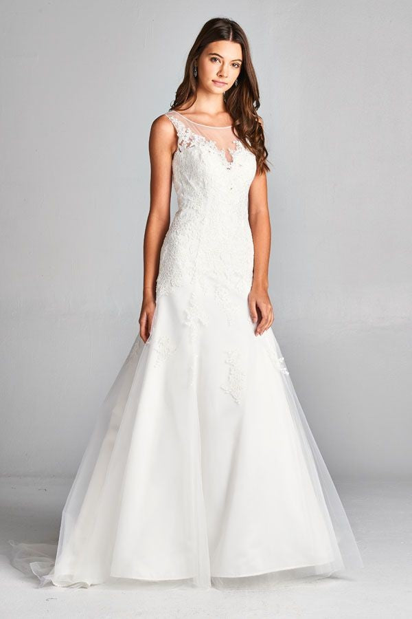 white sleeveless wedding dress