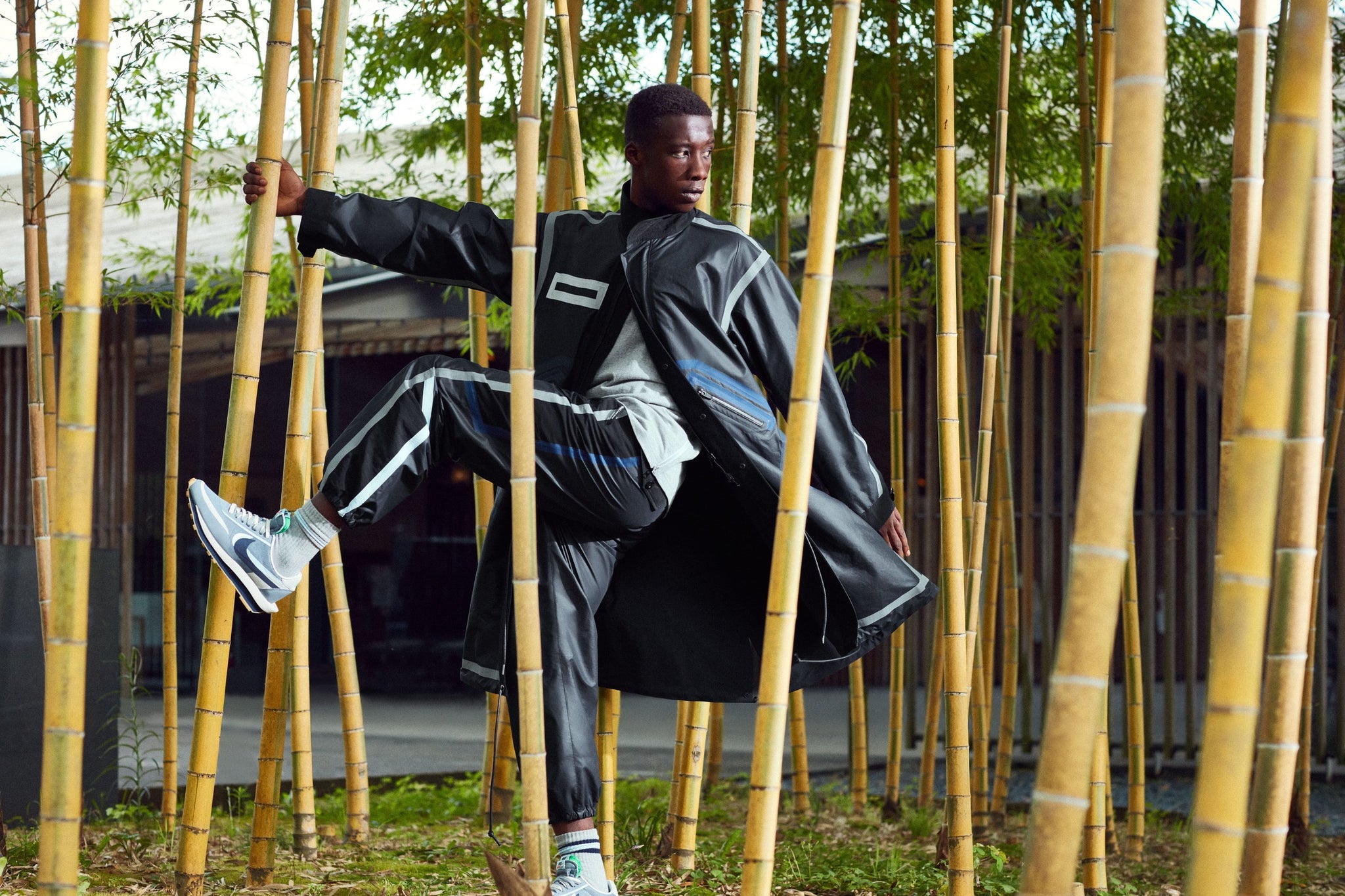 An Ode to Classics : CLOT x sacai x Nike LDWaffle 