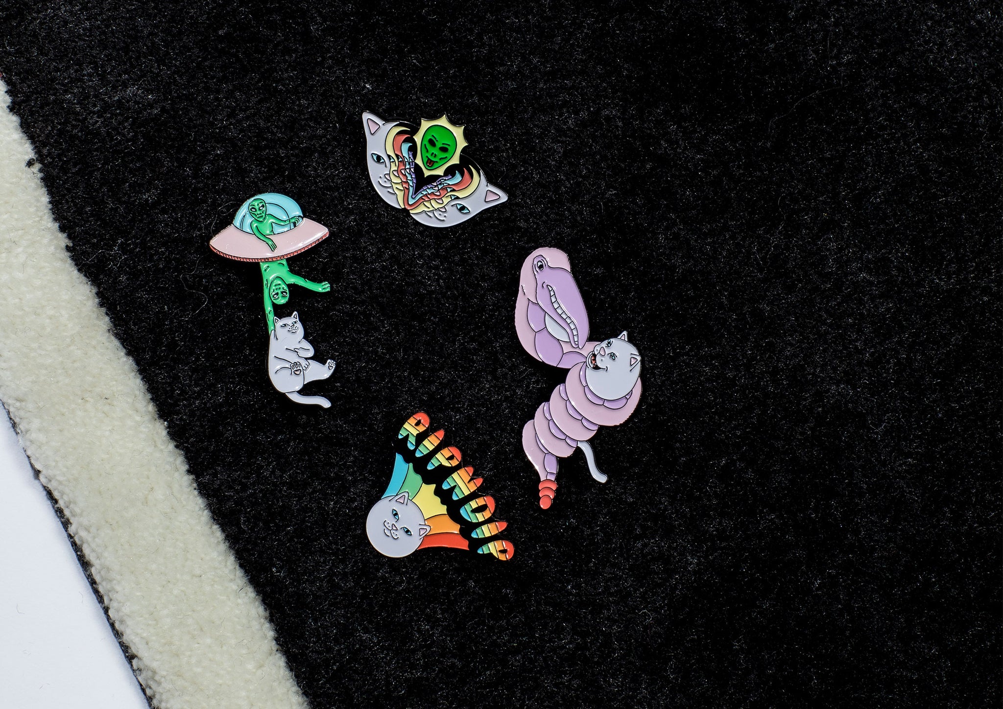 RIPNDIP FW20 pins close up