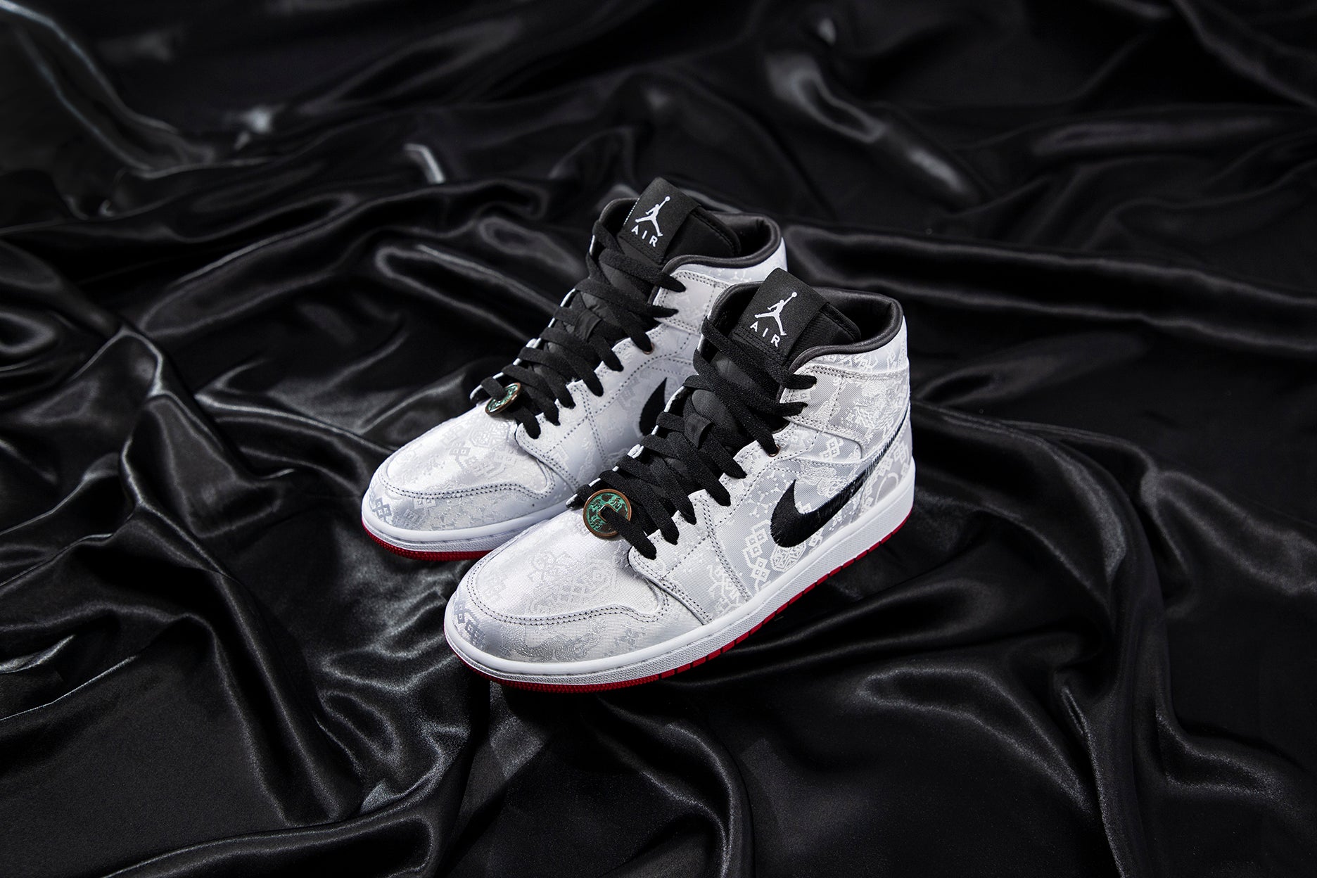 air jordan 1 mid fearless clot