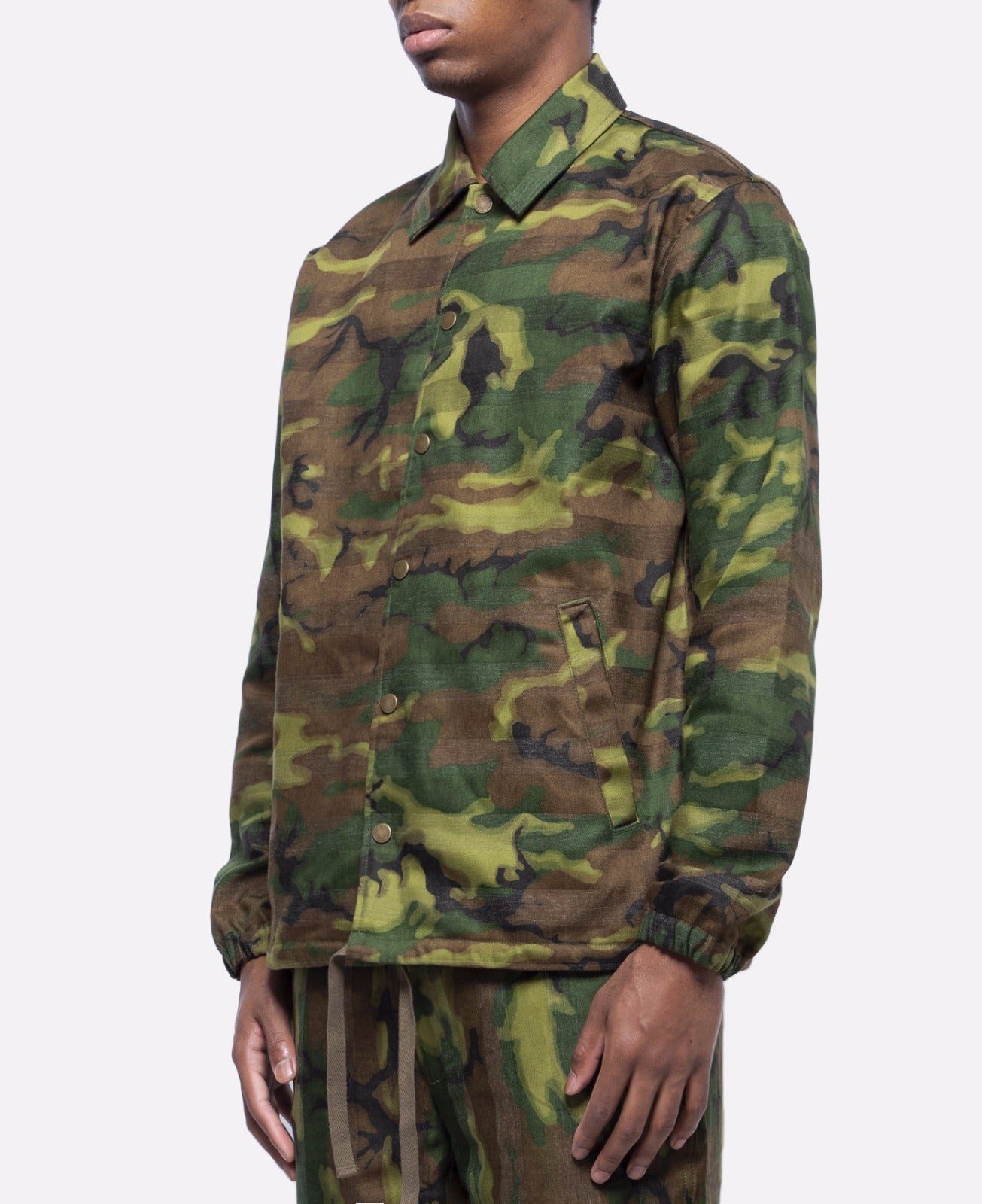 Camo Coach Jacket (Olive) – JUICESTORE