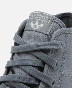 grey nizza adidas