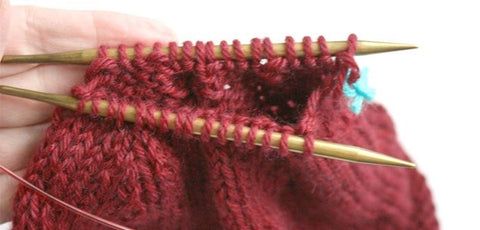 How To Knit In The Round Deramores
