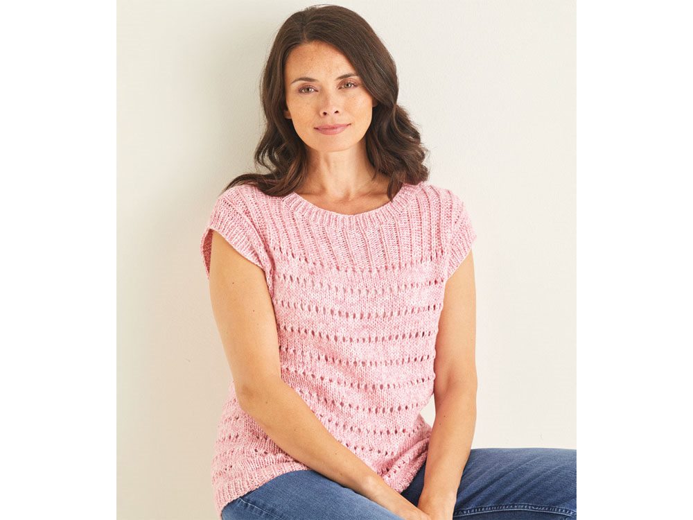 Tops Knitting Kit And Pattern In Sirdar Yarn 10109 Deramores