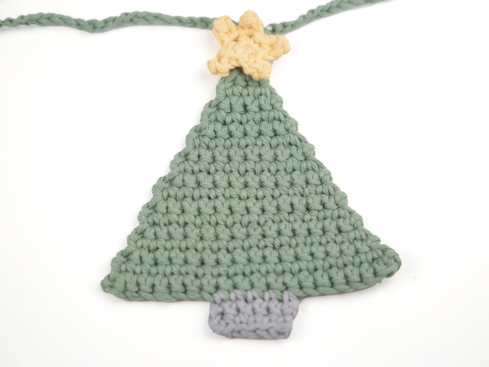 Christmas Tree Bunting Crochet Kit and Pattern in Deramores Yarn