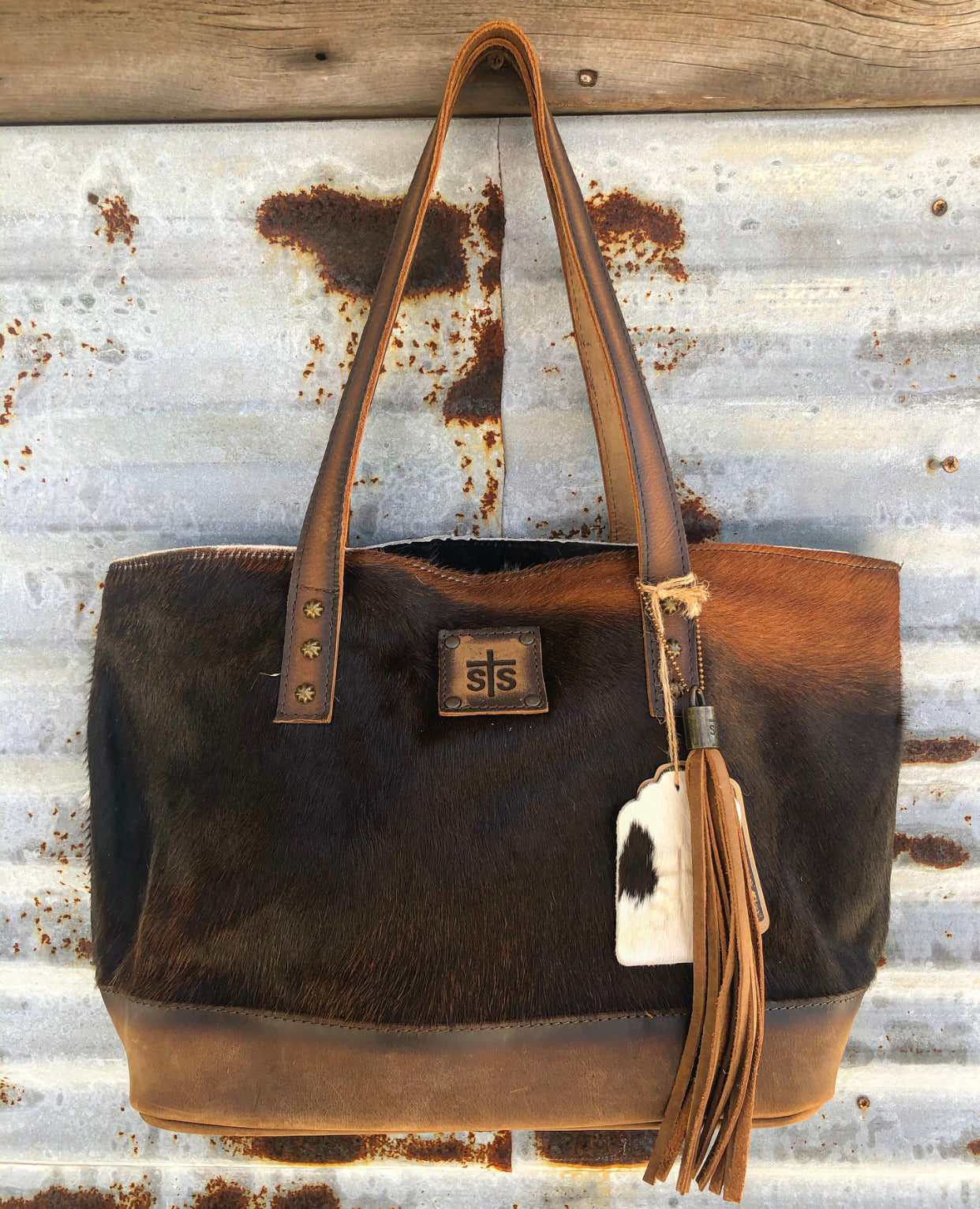 sTs Ranchwear Classic Cowhide Tote Purse ~ Style #1 - Lil Bee's Bohemian