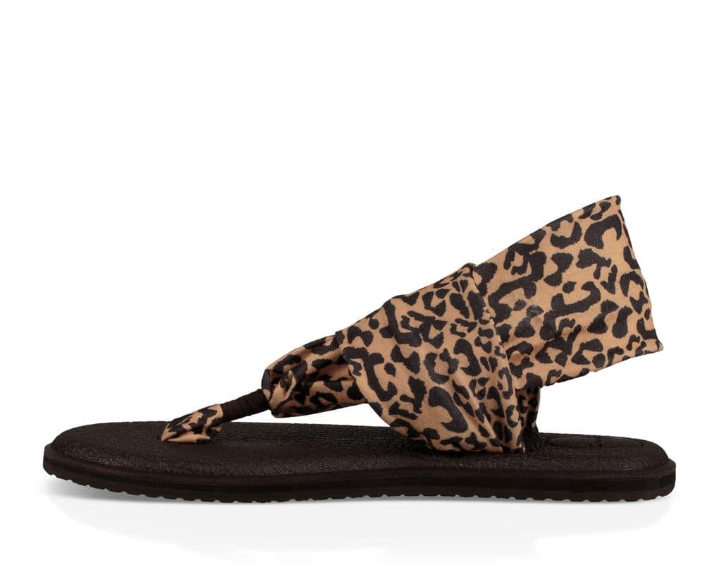 sanuk leopard print