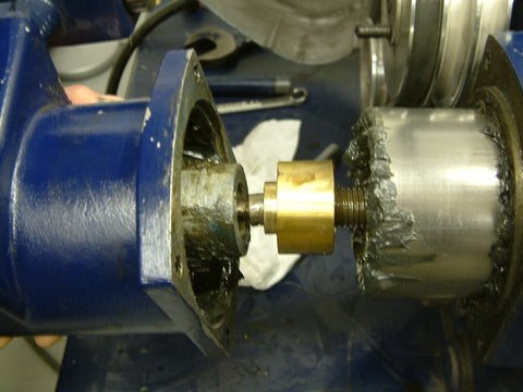Pull the Feed nut free of the gearbox assembly