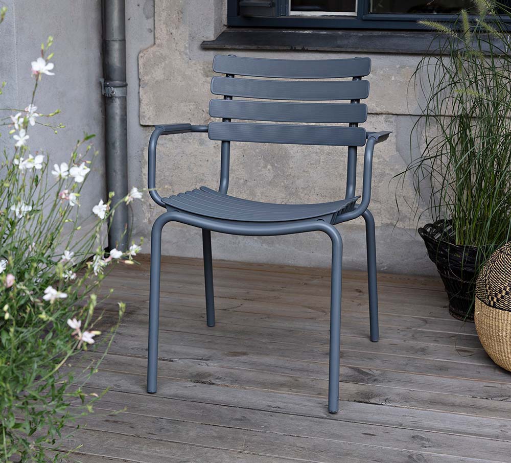 HOUE recycled plastic outdoor dining chair