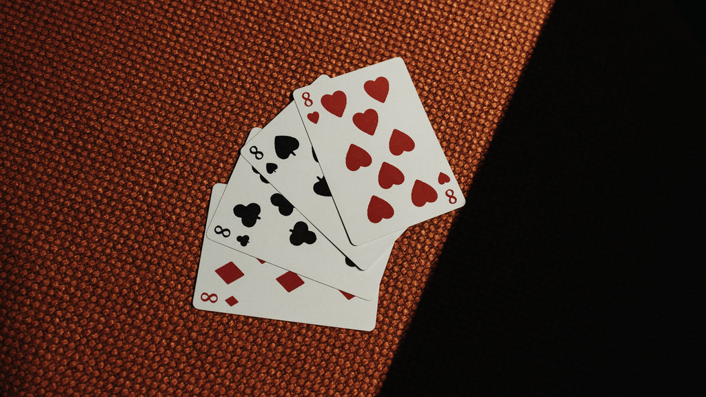 Play crazy eights
