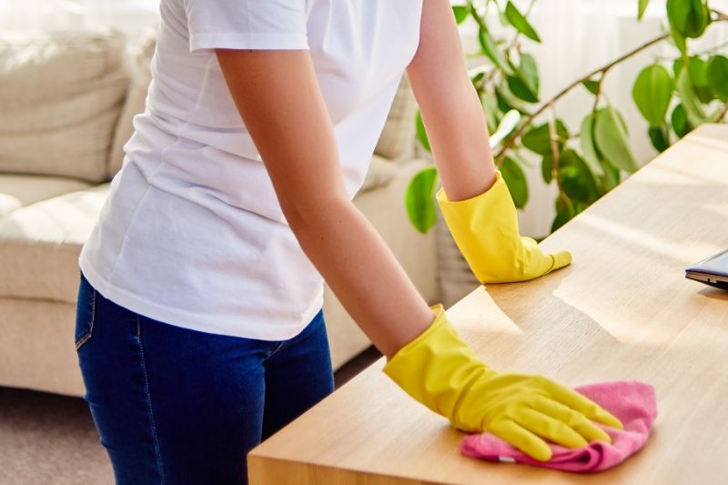 homemade wood furniture polish in action