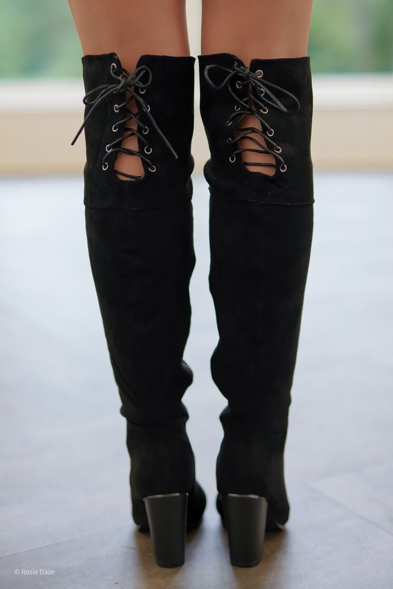 thigh highs shoes