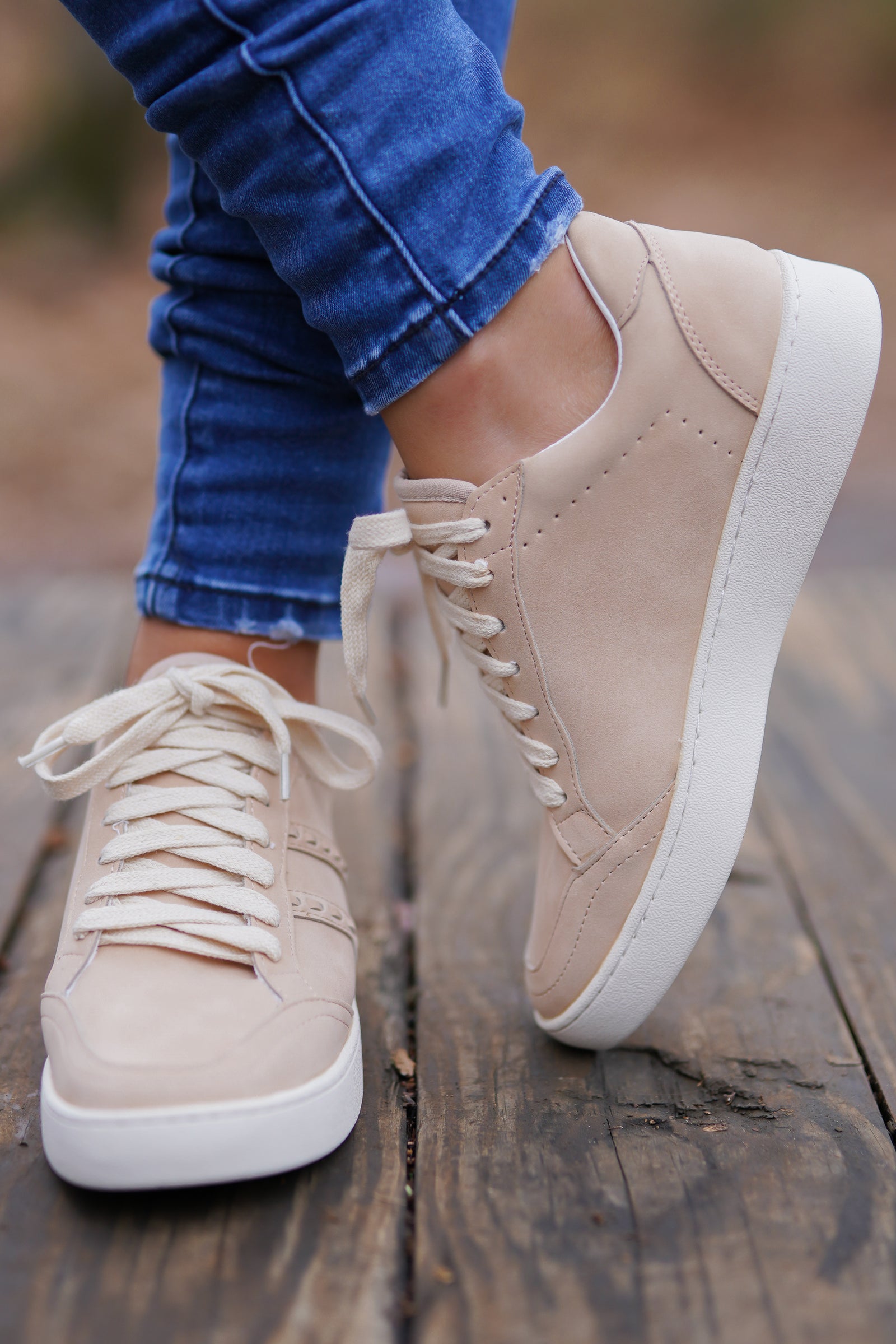 White Raven Sneakers - Rose – Rosie Daze Boutique