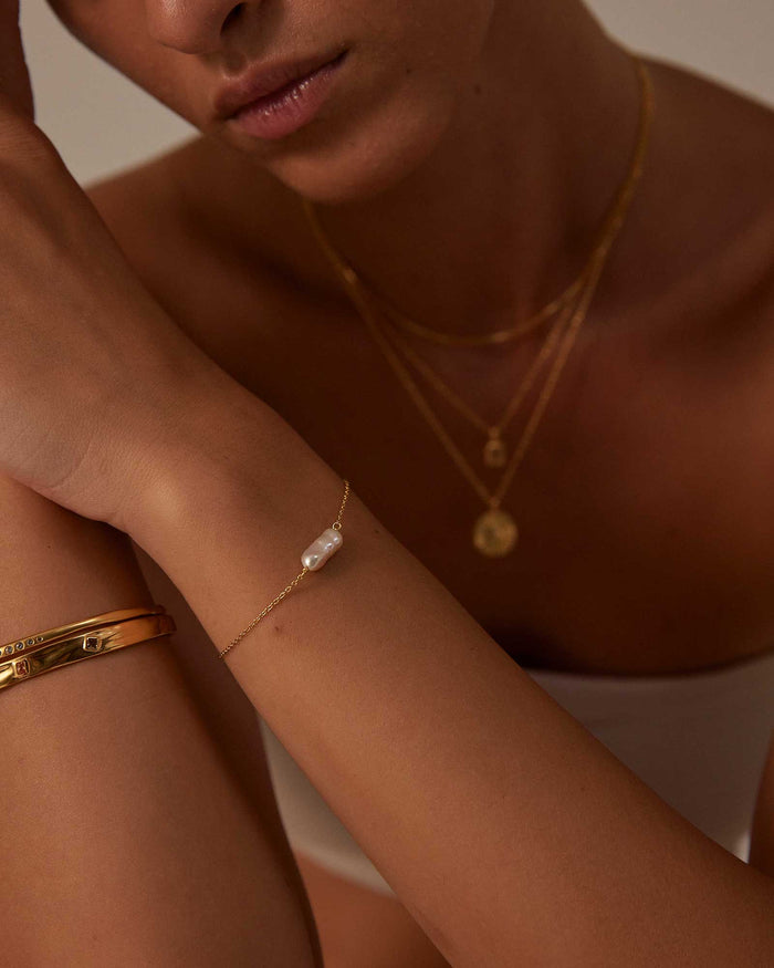 TIDAL PEARL BRACELET (18K GOLD PLATED) – KIRSTIN ASH (United States)