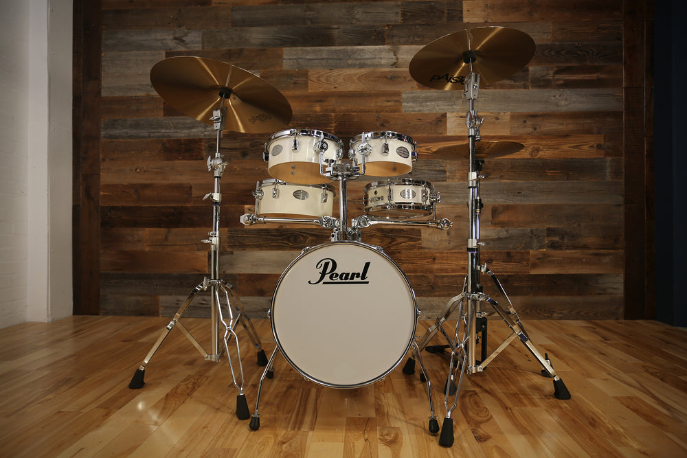 PEARL RHYTHM TRAVELER GIG (POD) 5 PIECE DRUM KIT, PURE WHITE (PRE