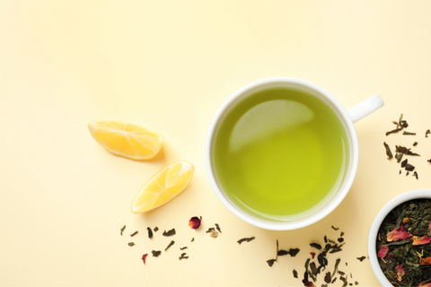 Green tea and lemon