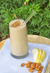 Pear and Almond Green Tea Smoothie