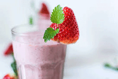 Strawberry Banana Green Tea Smoothie