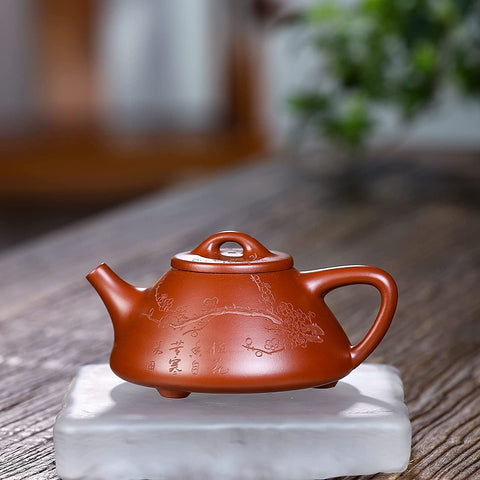 Upscale Teapot Chinese Yixing Genuine Purple Clay Tea Pots 9oz ,Masterpieces with Anti-counterfeiting Certificate