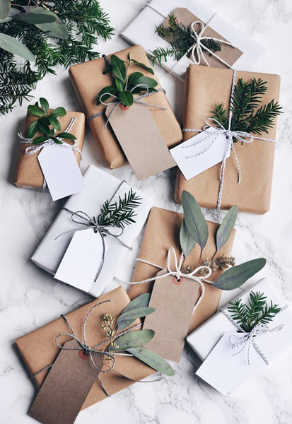 Easy Sustainable Alternatives to Christmas Wrapping Paper