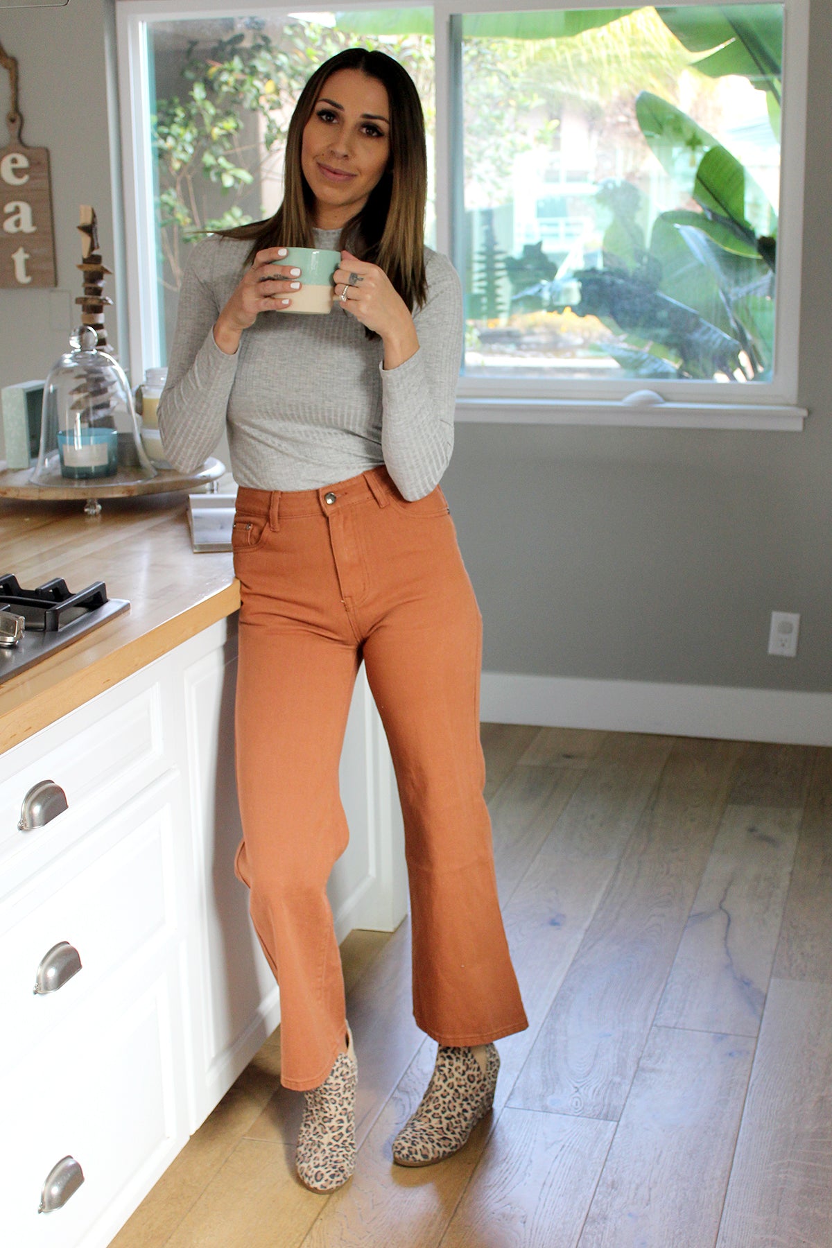 colored cropped jeans