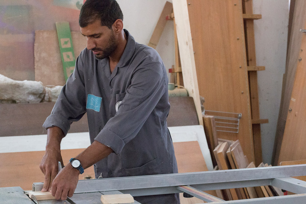 carpenter with disability refugee palestinian 