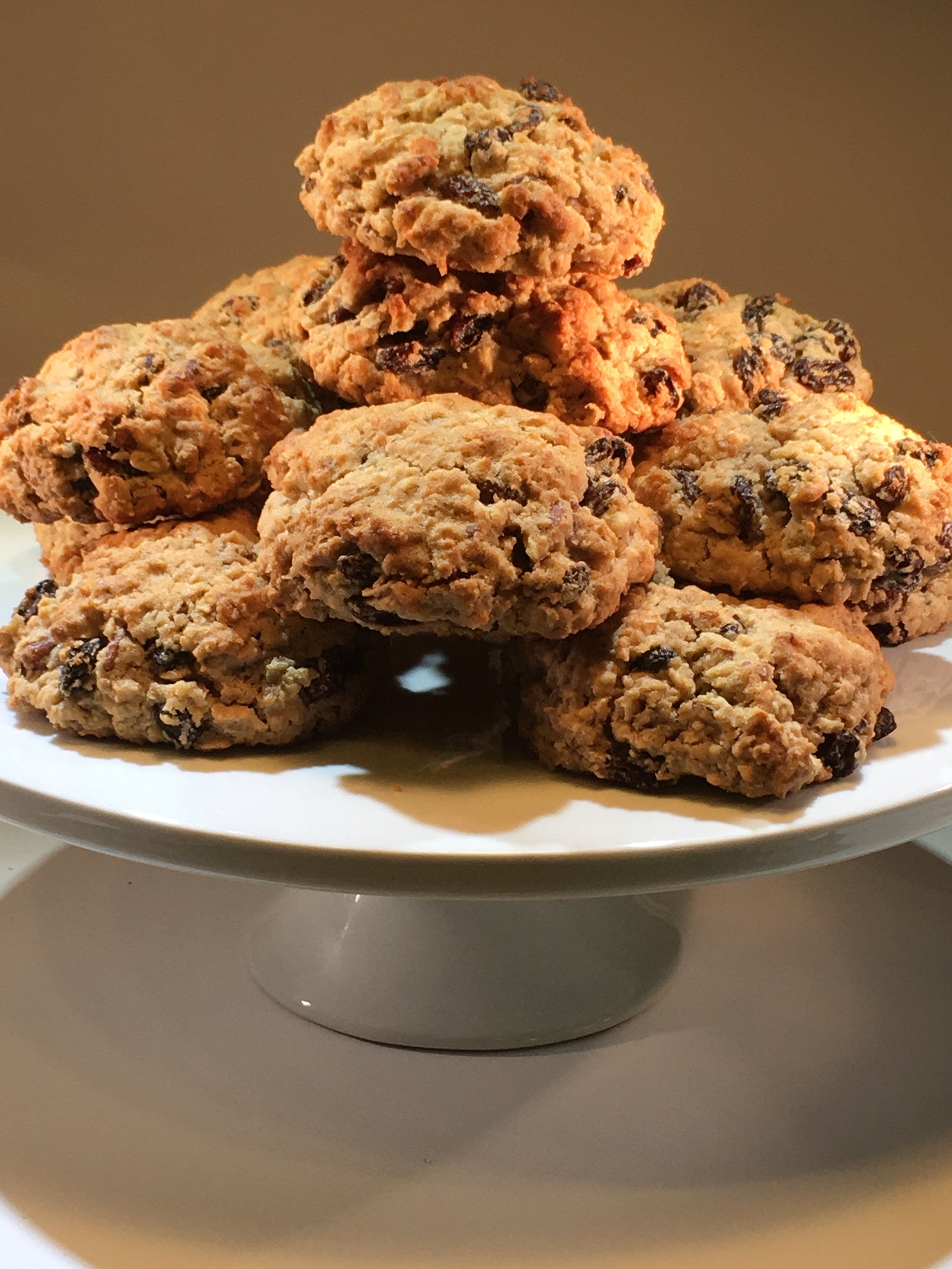 OatNEAL Cookie - Oatmeal, rum soaked raisins with pecans. - Momma and ...