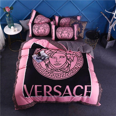 Fashionable Pink Logo Bed Comforters | My Aashis