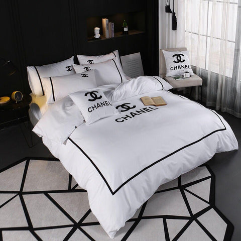 Fashionable Designer Bed Comforters Sets | My Aashis