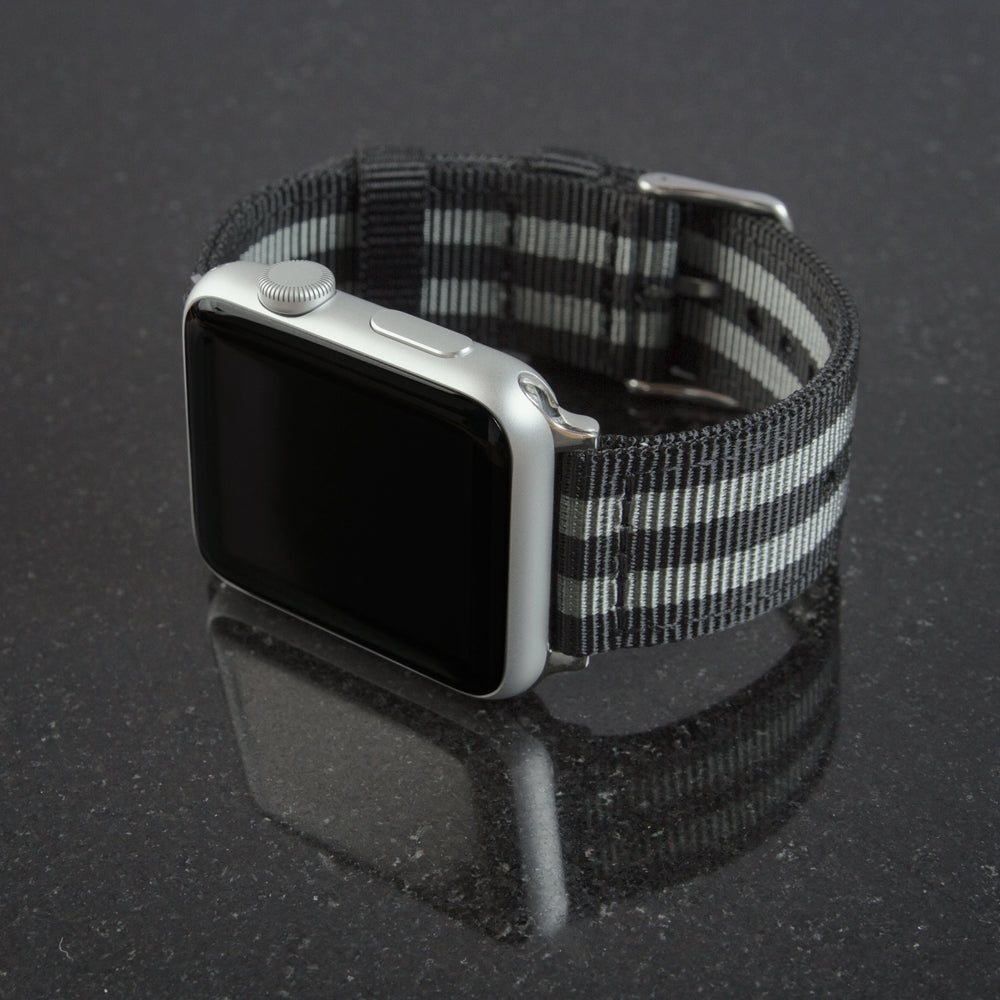 Apple Watch Nylon - Black and Gray 