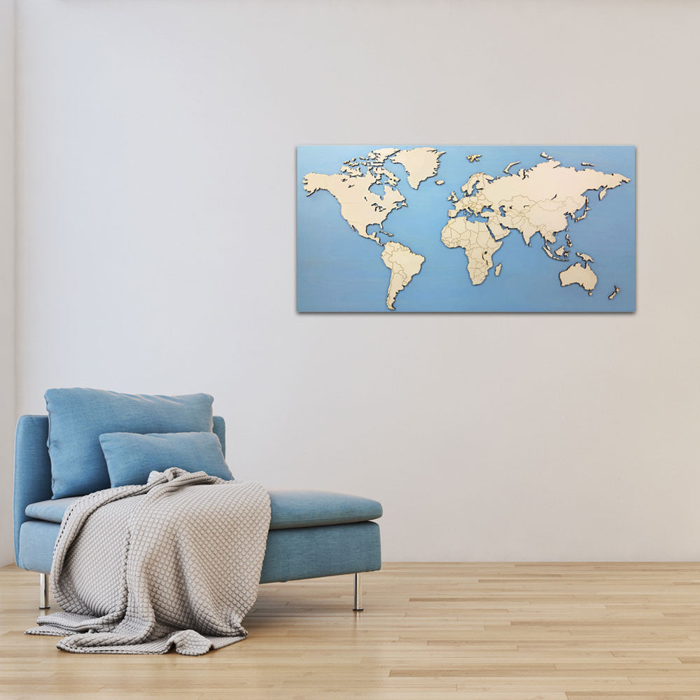 Houten wereldkaart wanddecoratie blank, blauw of wit, aan de muur