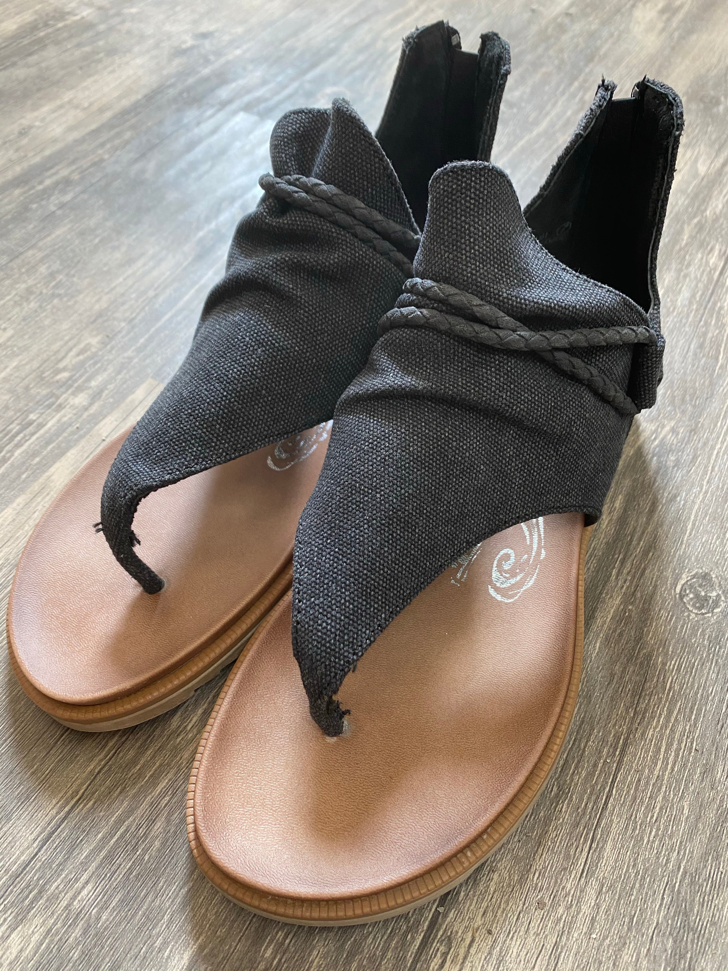 BLACK {SPARTA} Very G Canvas Sandals | Twisted Buffalo Boutique