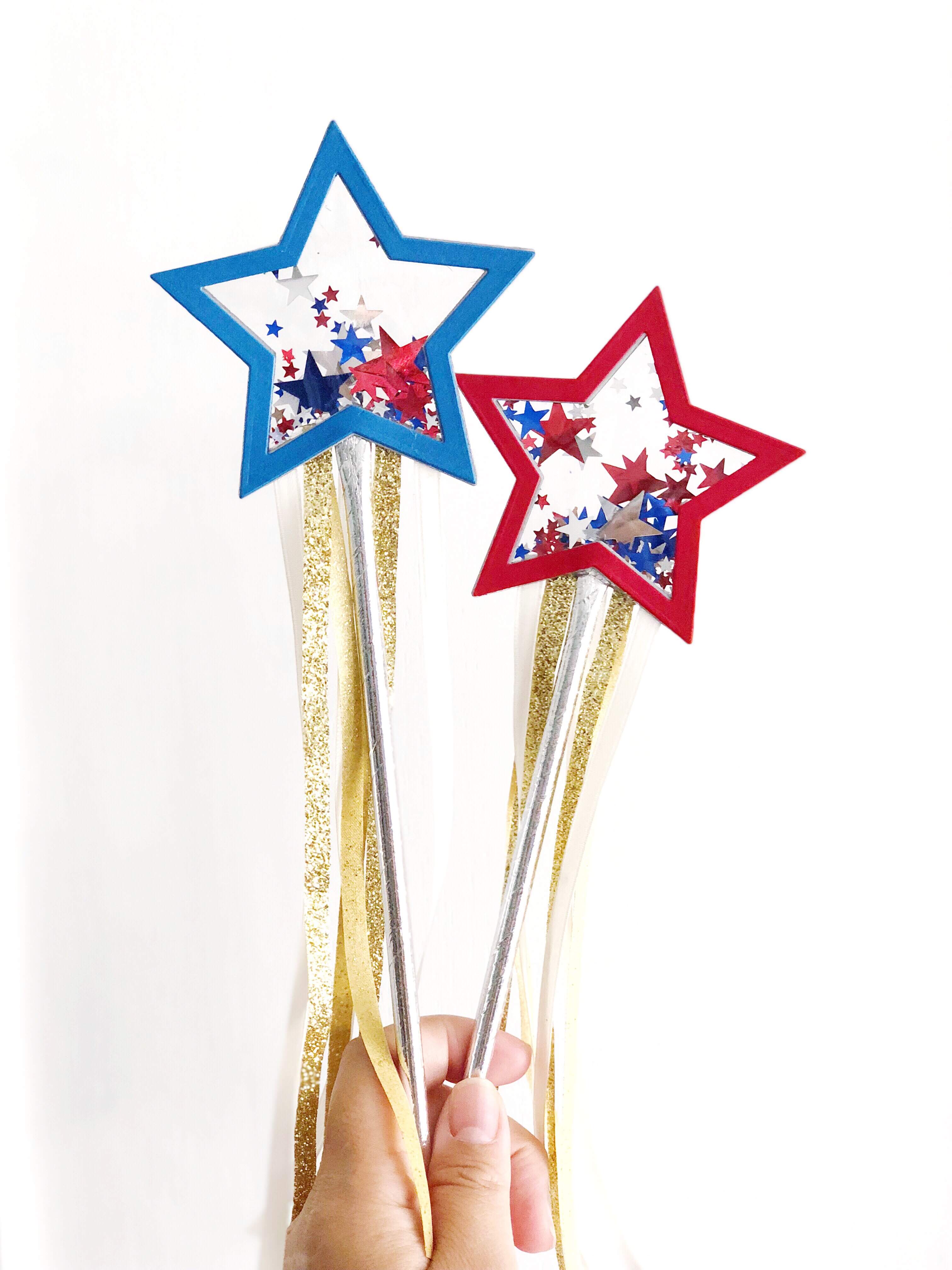 DIY Cardstock Paper Star Shaker Fourth of July Parade Wands