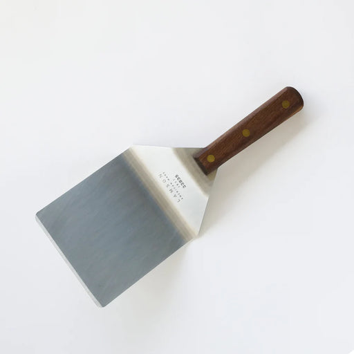 3 Sandwich Spreader, Walnut Handle & Wave Edge — Atlas Preservation