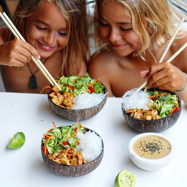 Sophie Steevens- Raw and Free - Coconut Bowls