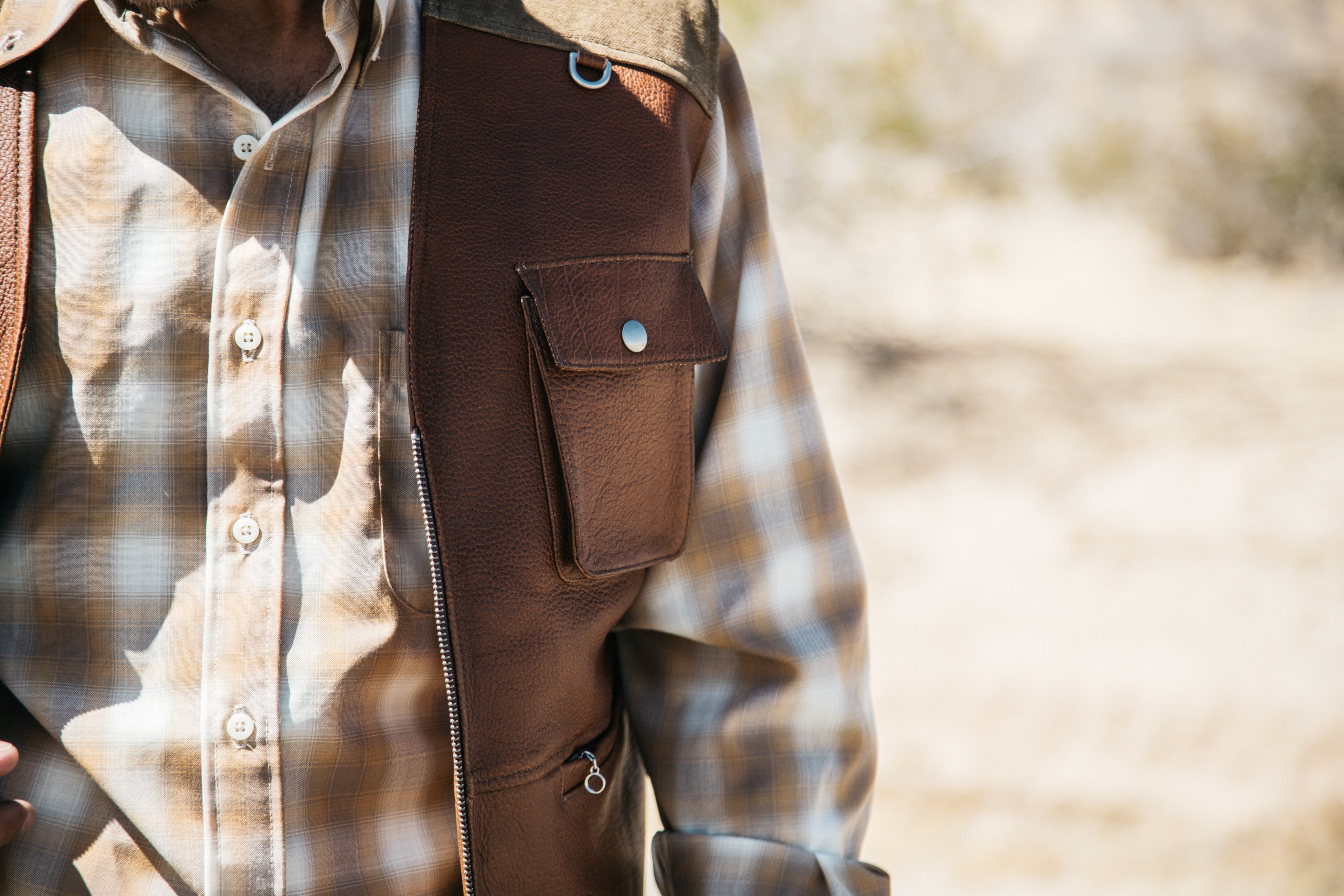Safari Bison Travel Vest Leather — Coronado