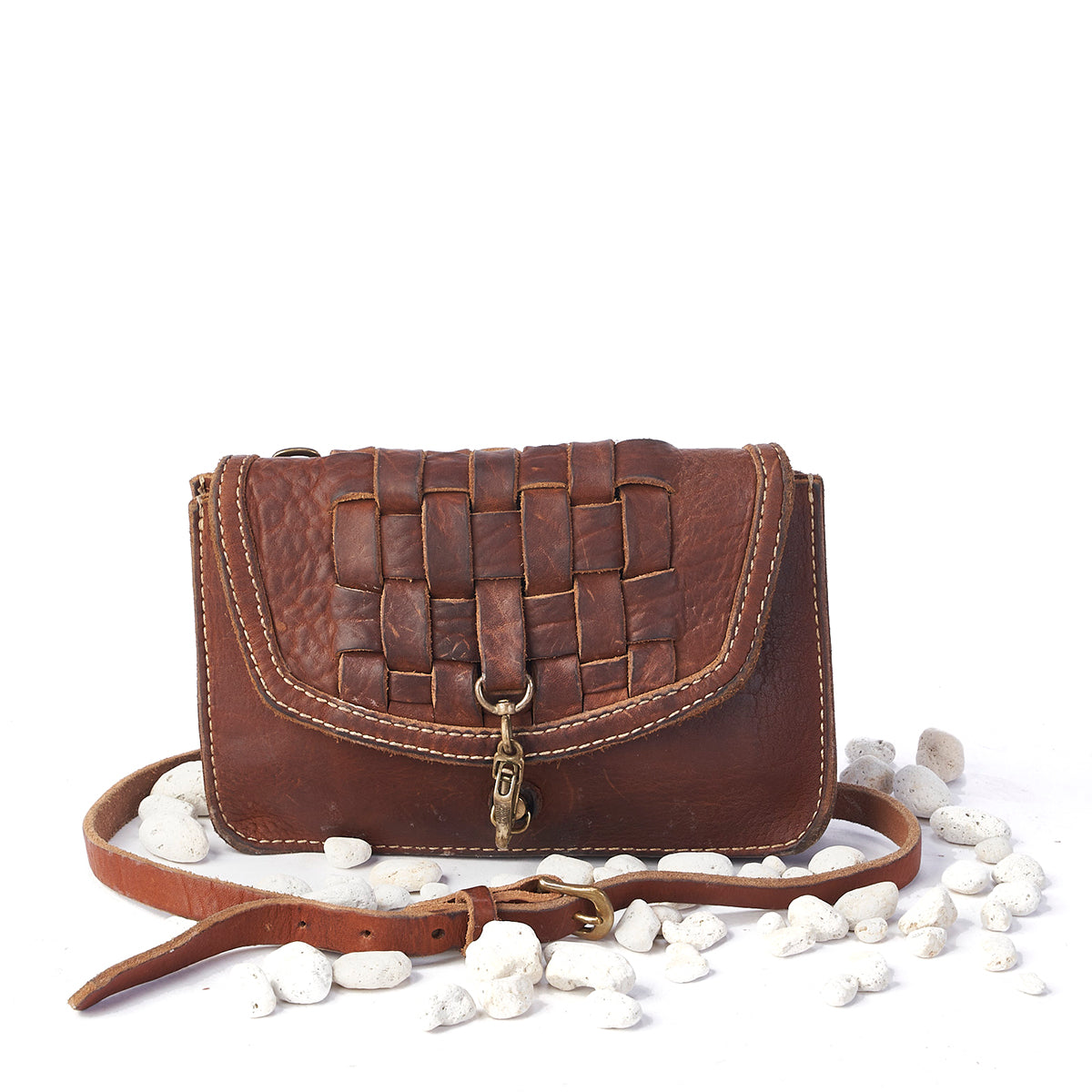 コロナドレザー Vintage Stone-Washed Crossbody