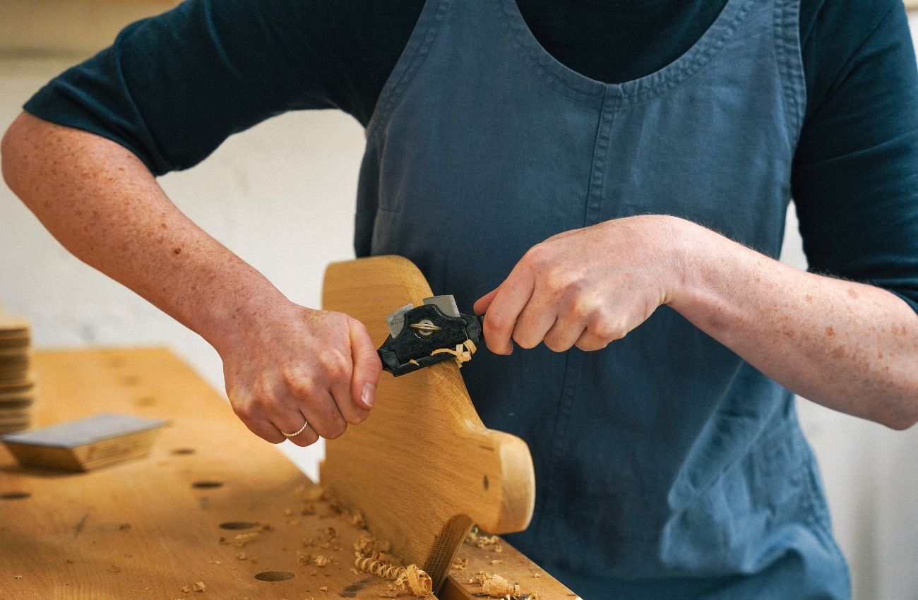 Carving a Fryth x PiB chopping board