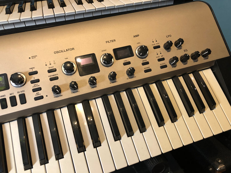 再再販！ 極美品 最上の品質な コルグ korg キーボード kingkorg