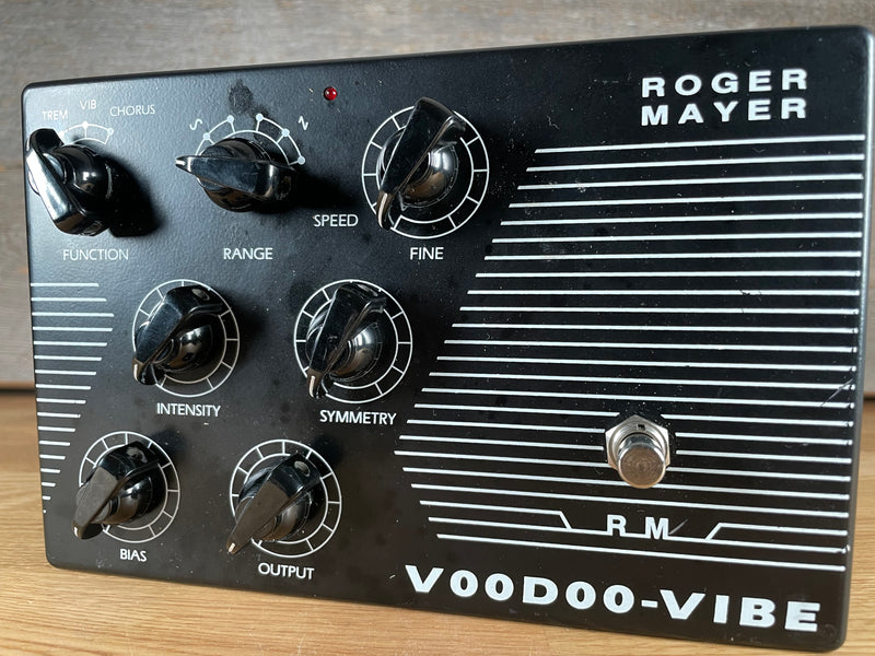 CEマーク無し】最初期型 roger mayer voodoo-vibe - エフェクター