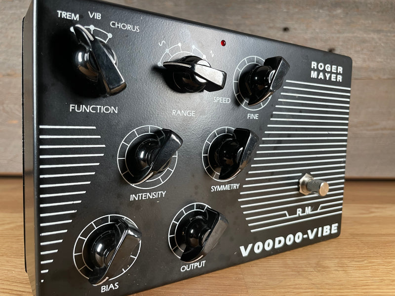 Roger Mayer Voodoo Vibe Used Toronto, ON | Cask Music