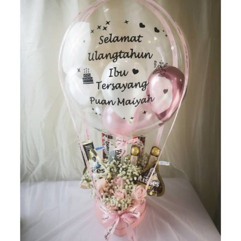 Mix chocolate box bouquet with bubble balloon Surprise delivery area KL,  Selangor & Johor Bahru Whatsapp untuk order:…