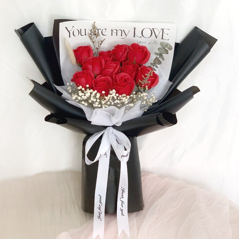 Elaina Chocolate Hot Air Balloon Bouquet (Sungai Petani Delivery Only)