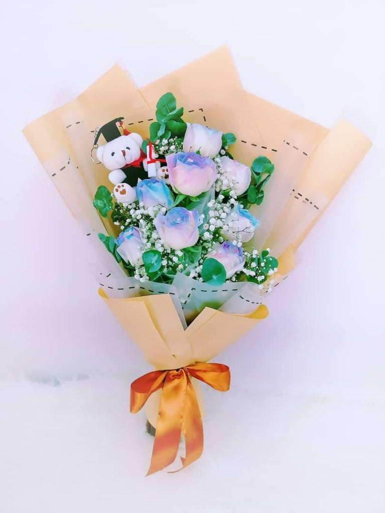 Graduation Roses with Bear | Giftr - Malaysia's Leading Online Gift Shop