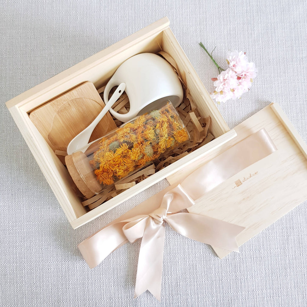 FLOWER TEA PINE WOOD GIFT SET 02 CALENDULA (Nationwide