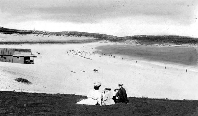 Bondi Beach open to the public 1882