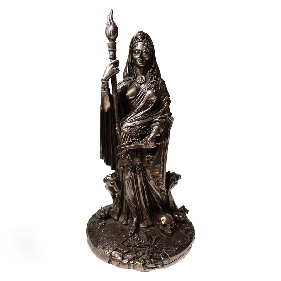 статуя свободы и богиня геката