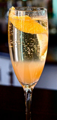 Peach Bellini infused Mocktail drink