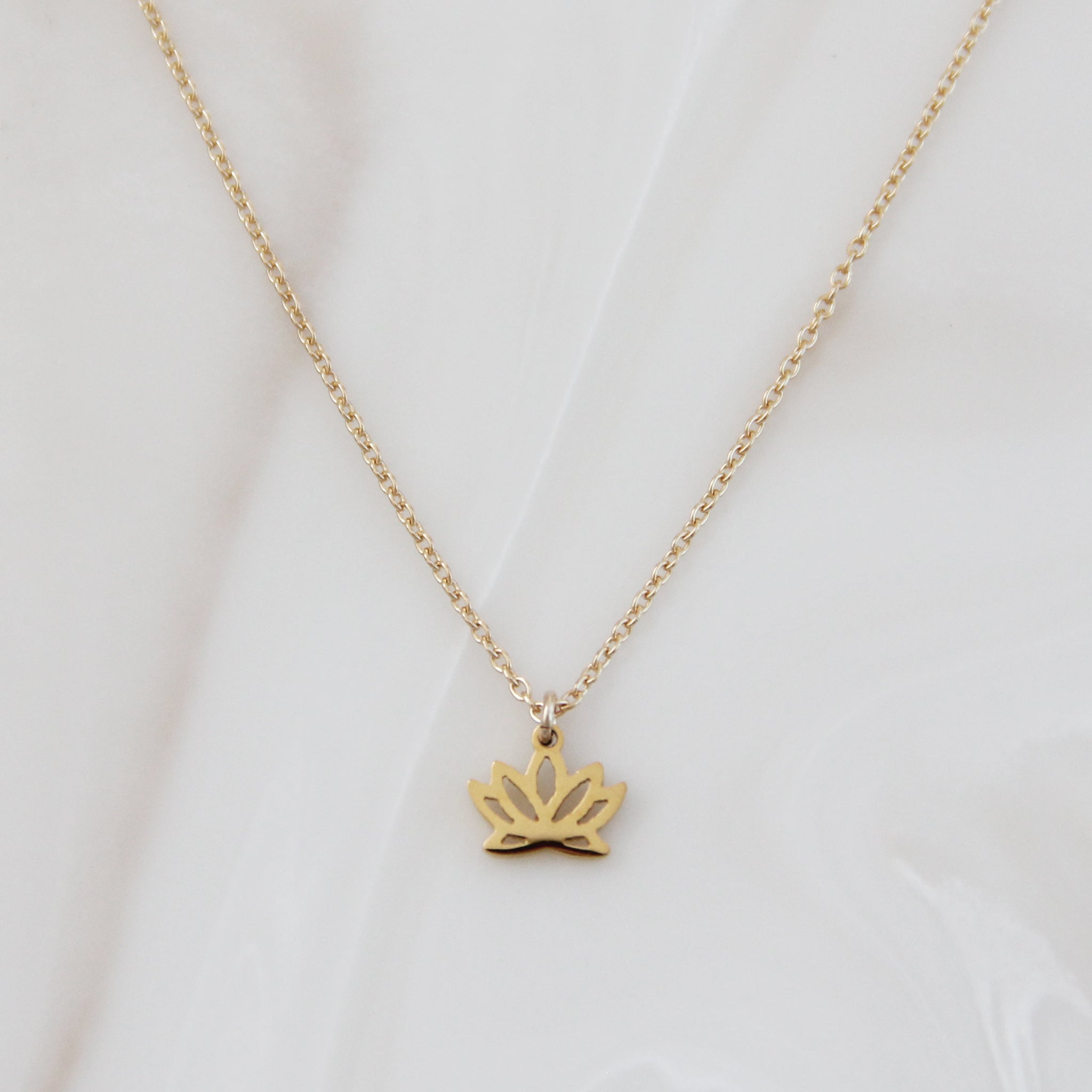 LOTUS NECKLACE