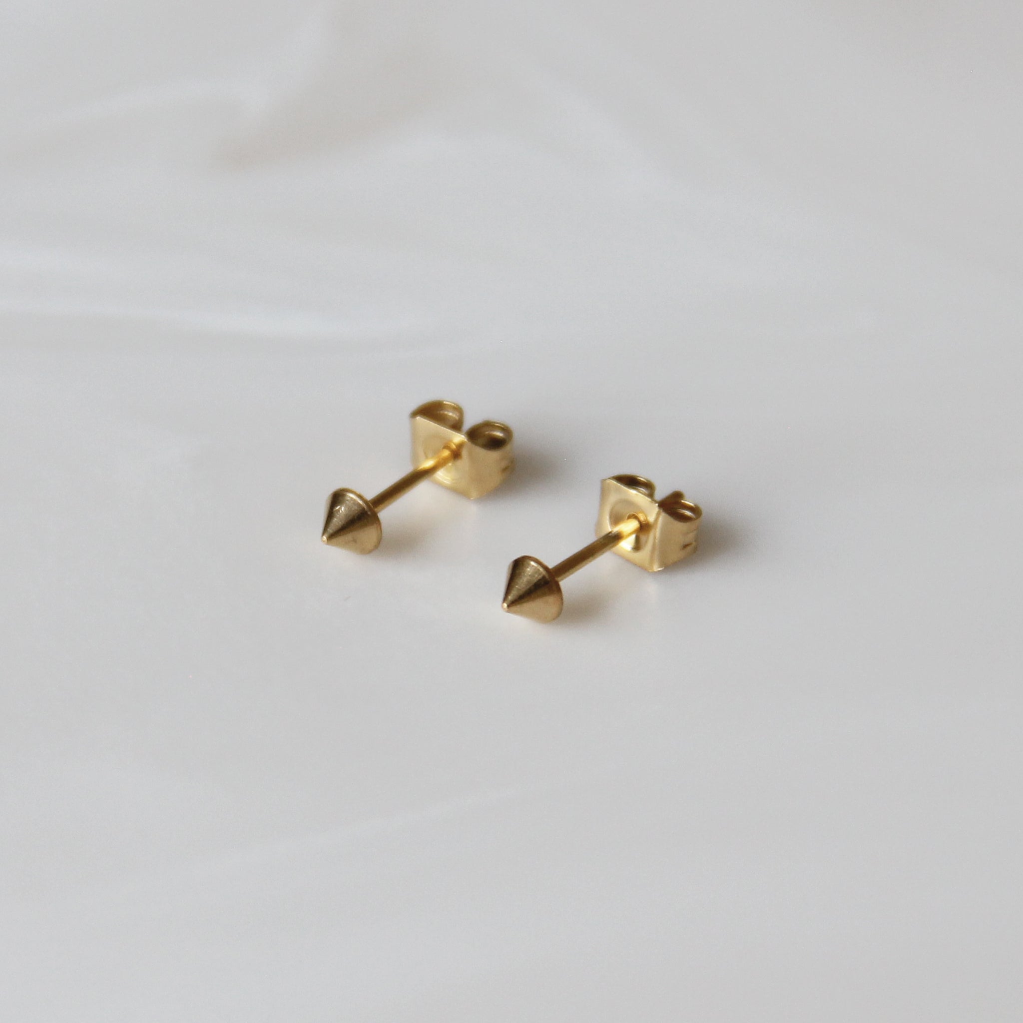 TINY SPIKE STUDS